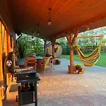 Boguszynek Holiday home *